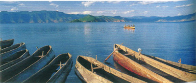 瀘沽湖畔
